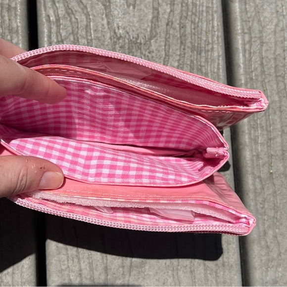 C’art: Ladybug Pink Pochette With Zipper. - Picture 5 of 11